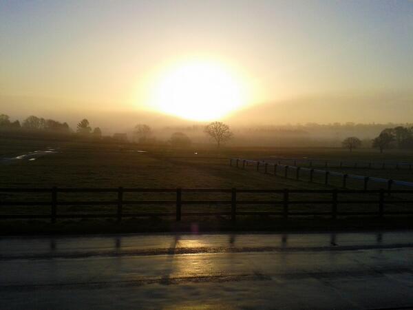 greatyorkshow's tweet photo. Amazing #misty sunrise over the Great Yorkshire Showground, #Harrogate this morning!, http://t.co/3F9D4TUHMN