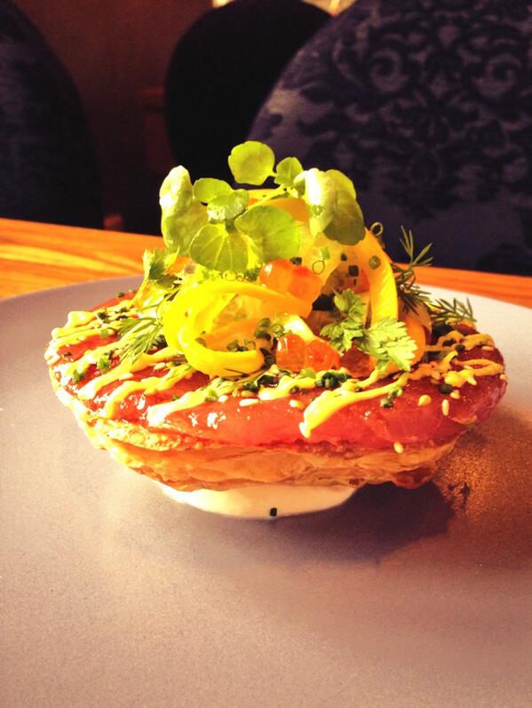 MetaPlat's tweet image. #lovemyjob! Nieuw voorgerecht: pizza tonijn