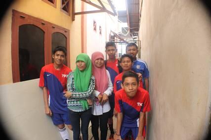 sepuluh4class's tweet photo. Turnament januari 2014 @dickyoctaliandy @CutYuriza @elsarantika @Hasbimhryr2 @M_alif12 @fitra_fr &amp; Mizi http://t.co/9Xa7qrsu7m