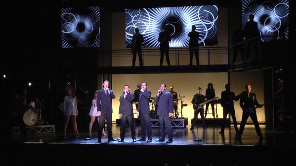ProducerWill's tweet photo. @ProducerWill 뮤지컬 '저지보이스 (JERSEY BOYS)' 오리지널 내한공연 쇼케이스 http://t.co/Y1inp1goQc 히트곡 최초공개 #Sherry #WalkLikeAMan 외 다수! http://t.co/AAtjvARHIc