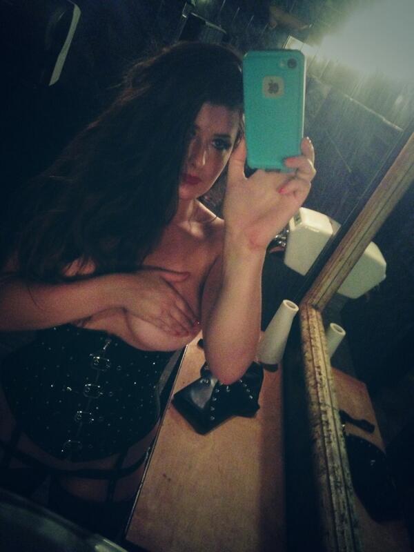 TillylillyRose's tweet photo. #StripperProblems  #spearmintrhino http://t.co/2OHJzU7RmY