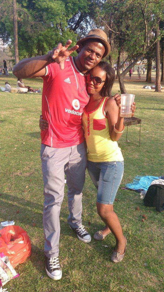 LetselaTumi's tweet photo. Me n my mad frnd...skeeem sam http://t.co/DAXhlXAW4i
