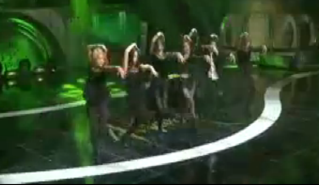 BeFpreOCQAAc4nT.png:large