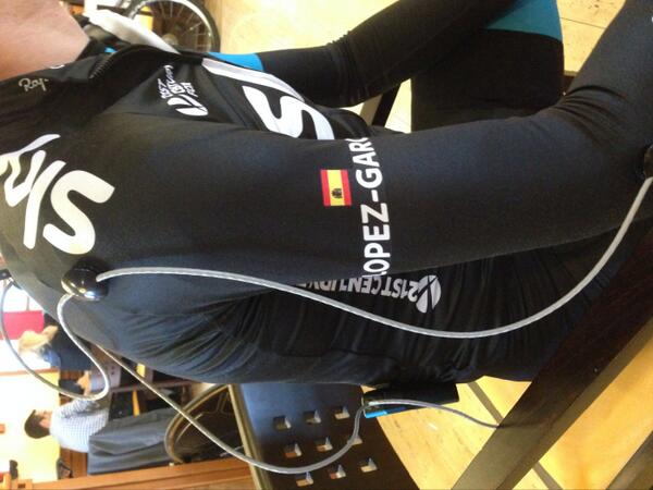 retul's tweet photo. Great to work with you today @dlogar @TeamSky http://t.co/7i6kylH7xS