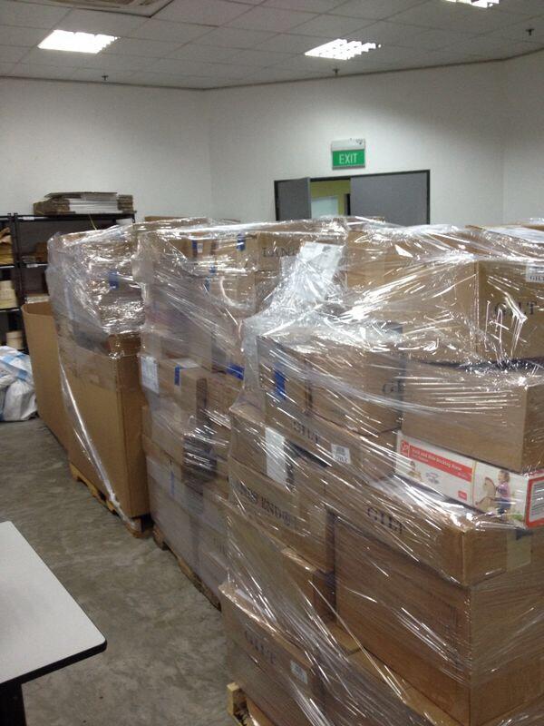 kevinswindin's tweet image. Ex USA ecommerce traffic in Spring Singapore. Servicing global flows.