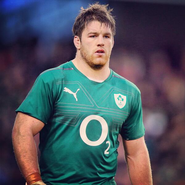 Inphosports's tweet photo. Great news this morning as @SeanOBrien1987 has signed new deal with @irfurugby &amp;@leinsterrugby @RTErugby http://t.co/KHQL2LzNG1