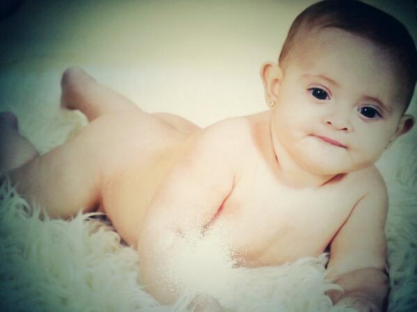 CrissPks's tweet photo. GORDITA BELLAAAA :) http://t.co/eHV6aJEtOS