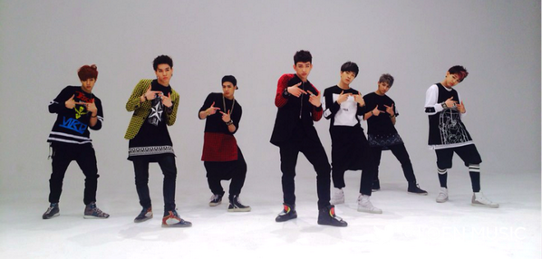 JandJ_Thailand's tweet photo. RT “@LOEN_MUSIC: #NOWLOENTV Super Rookie  #GOT7(@GOT7Official) is filming Let's Dance with LOENTV now. Share it! http://t.co/kYOVx8tJ05”