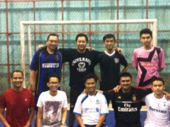 HerrRiski's tweet photo. Wiiiihh..setelah 2 tahun tanpa olahraga.. futsalll futsall http://t.co/8eeQUeq3Kd