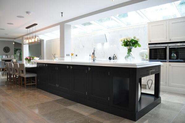 Treehouse_The's tweet photo. One of our kitchen designs in a residential Cheshire property from 2013 #interiordesign http://t.co/ltHmz3L555