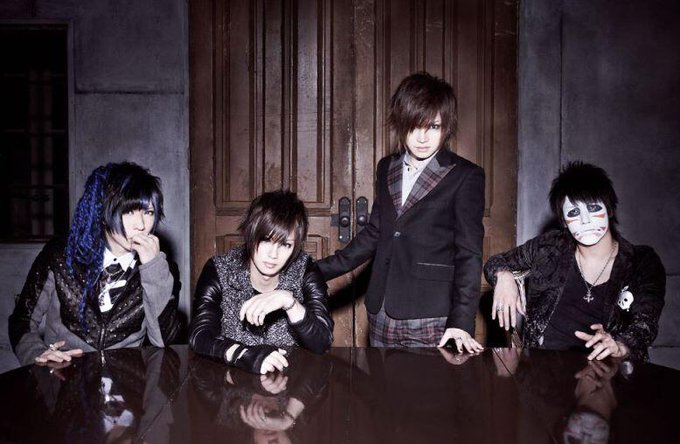 ゴールデンボンバーのtwitterイラスト検索結果 古い順