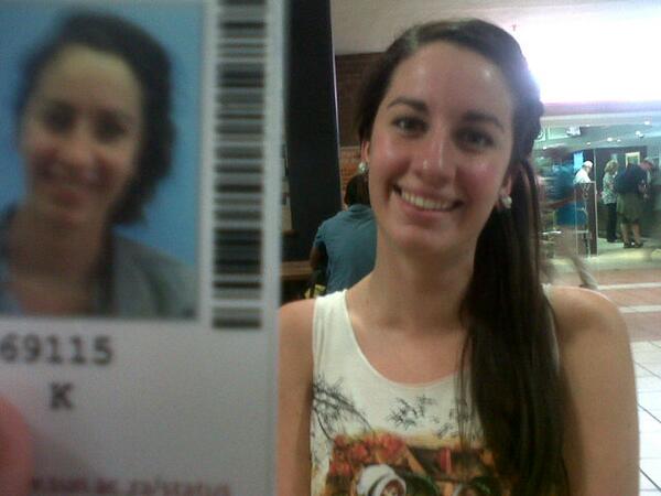 @kylenoome_94 the leaning tower of kylé! Haha what a student card, best.