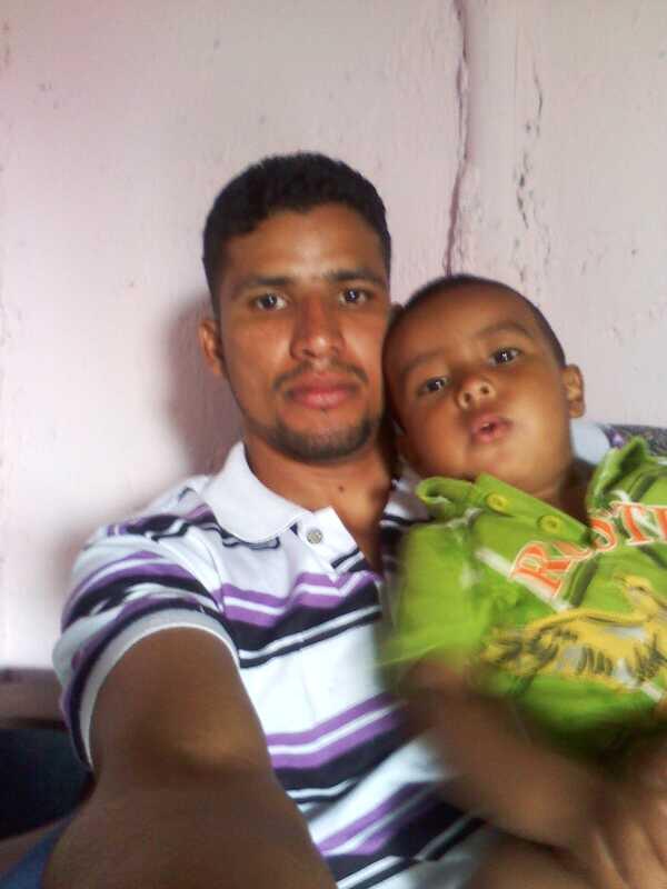 EMILYSOCORROFUE's tweet photo. Amanesi dandole las gracias a dios x amanecer un nuevo dia junto a mi hijo y mi esposo http://t.co/6HY7P4xqHY