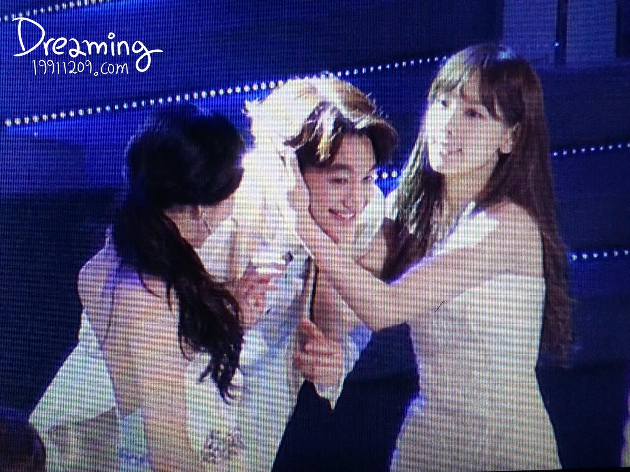 SNSD-SONE WORLD (소원) on Twitter: "140116 Tiffany &amp; Taeyeon with  SHINee\