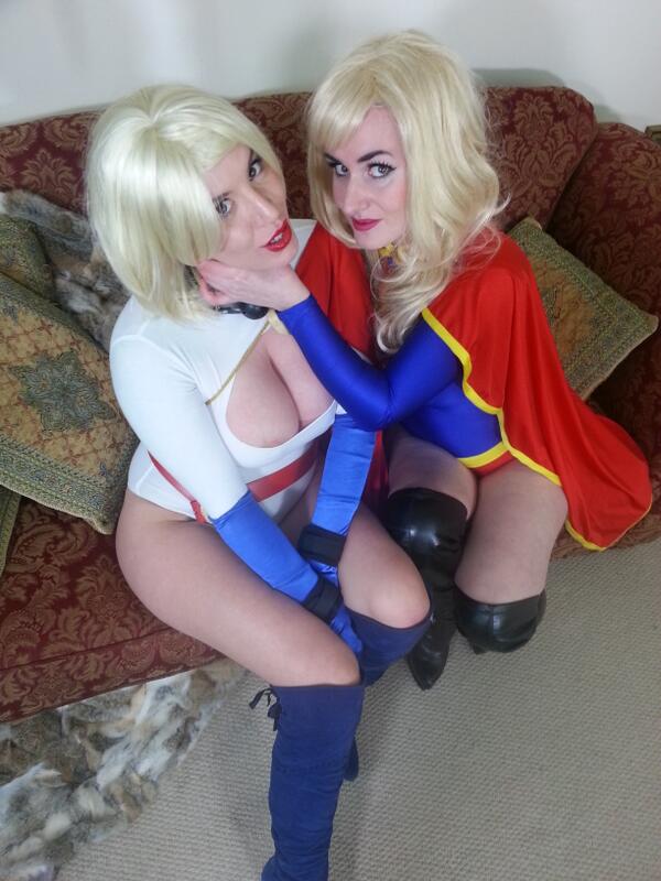 "@cosplaybabesxxx: Sexy #lesbian set #supergirl #dominates #powergirl ...