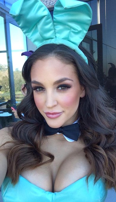 Getting ready for the #PlayboyTurns60 tour. Make sure to follow along on the @Playboy twitter for live<a href="/tag/playboyturns60"class="tags">#PlayboyTurns60</a>