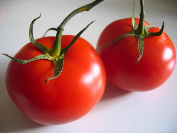 Vanttive's tweet photo. Si quieres reducir el riesgo de un accidente cerebrovascular, debes comer más tomate. http://t.co/tK2oCmJYF6