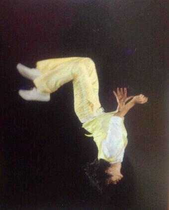 So ティン様は二宮に嫉妬中 Na Twitteru 運動神経なら二宮和也だって 大野智だって 相葉雅紀だって バク転バク宙できるぞ 二宮和也なんて V６と同じことしてるぞー Http T Co Qlmrk9sigd