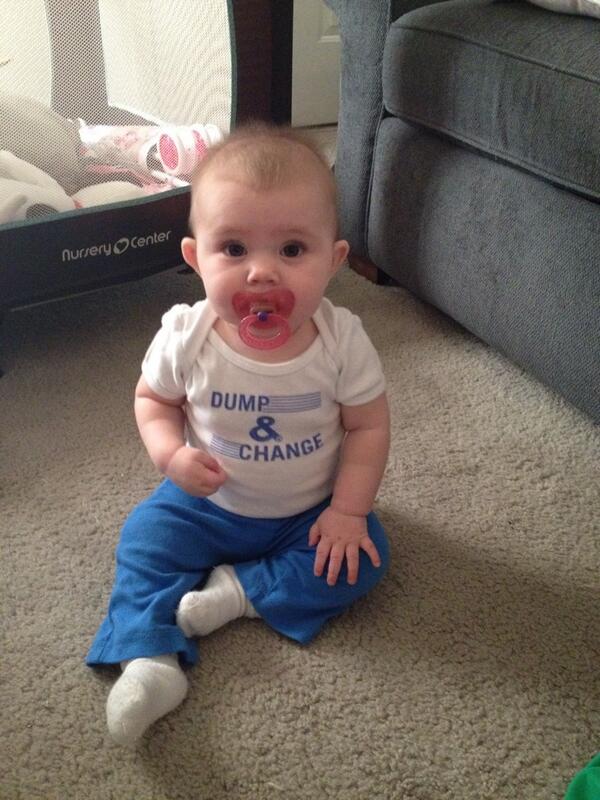 shanemac51's tweet image. @SauceHockey 
Hopefully she has better mitts than her dad or it's life on the grind line! 
#4L2