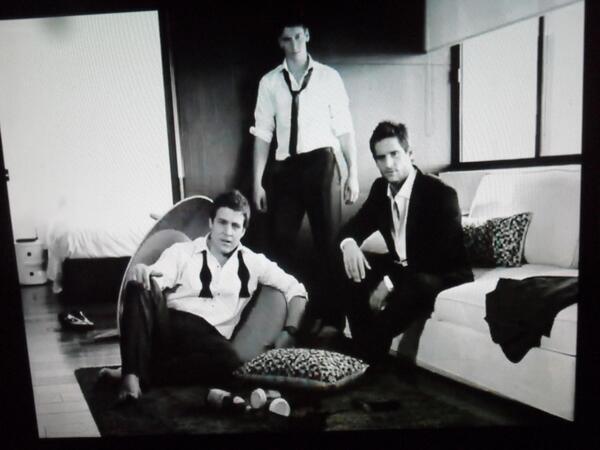 chrissym_29's tweet image. The old hand, the middle child and the young pup #StevePeacocke #DanEwing #LincolnYounes #HomeandAway