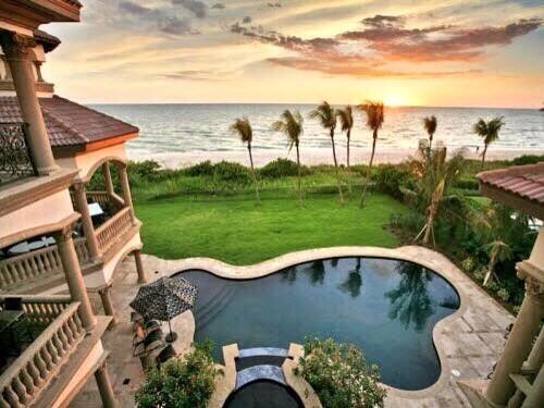 MilionaireLife's tweet photo. Sunrise😍😍 http://t.co/vBoHS0aCJu