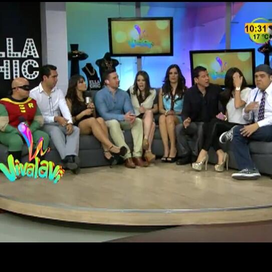 multimediostv's tweet photo. Continuamos en #vivalavi con @ArelyTellez como invitada especial #TodoComoAntes http://t.co/a0qxESW7wT