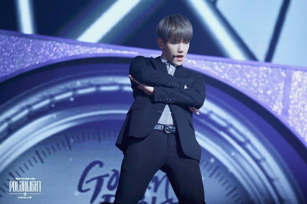 BeHXEEjCUAEuw4r.jpg:large