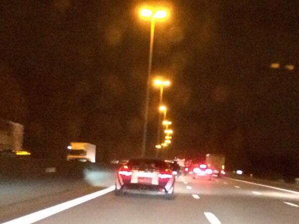 Vies_Vette_Auto's tweet photo. How jom dieje zen nummerplaat is jag en da is ne jaguar en jag da ist begin van jaguar hoe vet is da!!! http://t.co/qJznlm5EXY