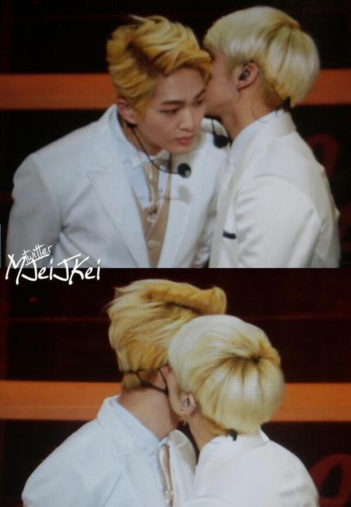 BeHfOmECIAAXqTt.jpg:large