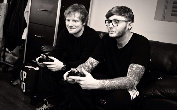 JamesArthur23's tweet image. Pre show last night with @edsheeran