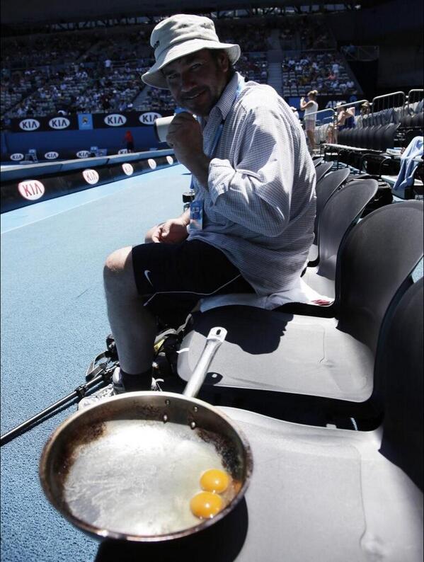 SportsCenter's tweet photo. With temperatures topping 109 degrees at the #AusOpen, it's hot enough to fry an egg courtside. (via @tsonga7) http://t.co/lQ3Y32rLnU
