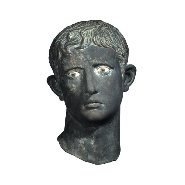 britishmuseum's tweet photo. #onthisday in 27 BC the Senate gave Octavian the title of Augustus, creating the Roman Empire http://t.co/5E705W9EoM http://t.co/JDMlIgK2p3