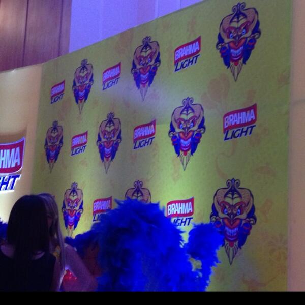 BrahmaLight's tweet photo. Estamos en el hotel Jaragua preparándonos para febrero y la gozadera del #carnavalbrahmalight http://t.co/RkpJEyWsgS