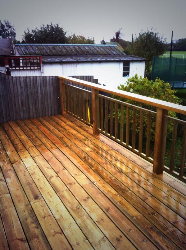 No more rain please! This deck is waiting for some deck oil #whereisthesun