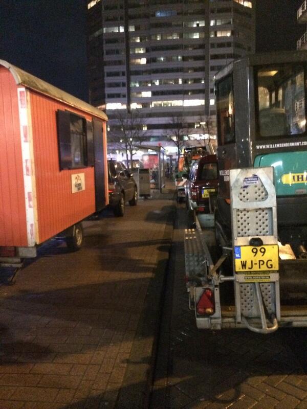 Werkzaamheden stationsgebied Utrecht. #kleinrioolinbeeld #drogevoeten