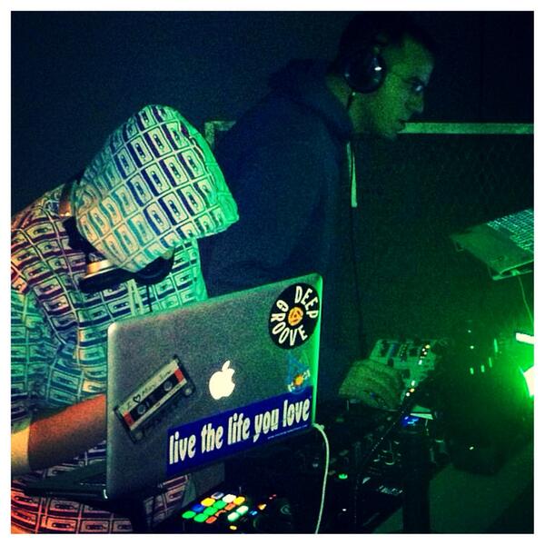 STEMI360's tweet image. @EDMNocturnal and I gettin down at @VanityPhilly! #edm #phillyedm