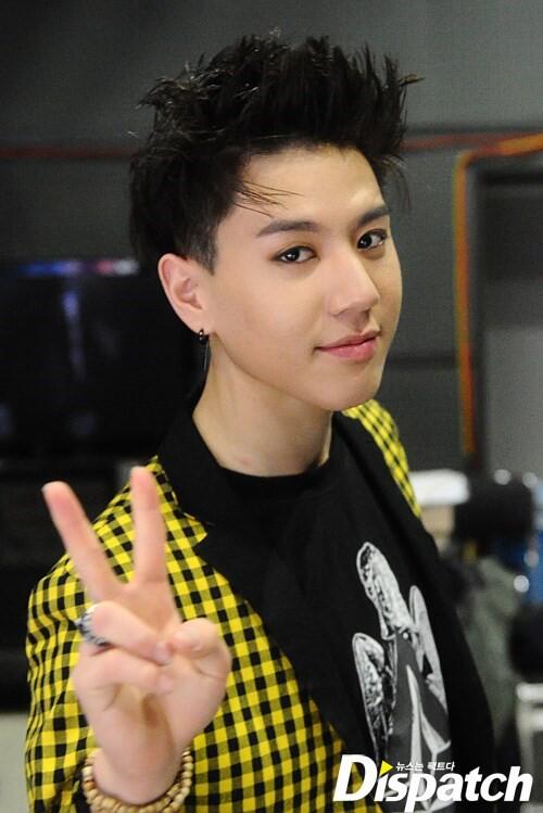 BeJ7oW4CQAAPuqc.jpg:large