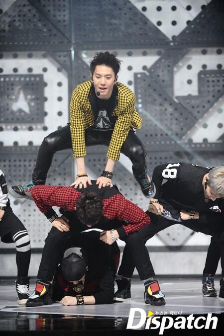 BeJ80iUCEAA04XG.jpg:large