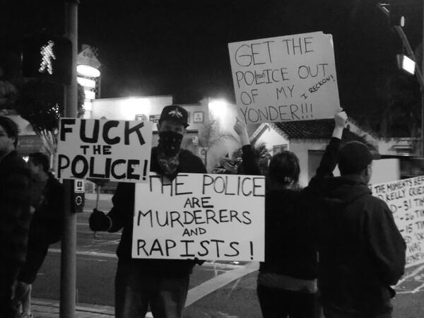 AnonymousOnAir's tweet photo. pics from 1/14/13 #Fullerton #Anonymous #opFullerton #KellyThomas #Justice4KellyThomas #KellysArmy http://t.co/4VzPe48x7g