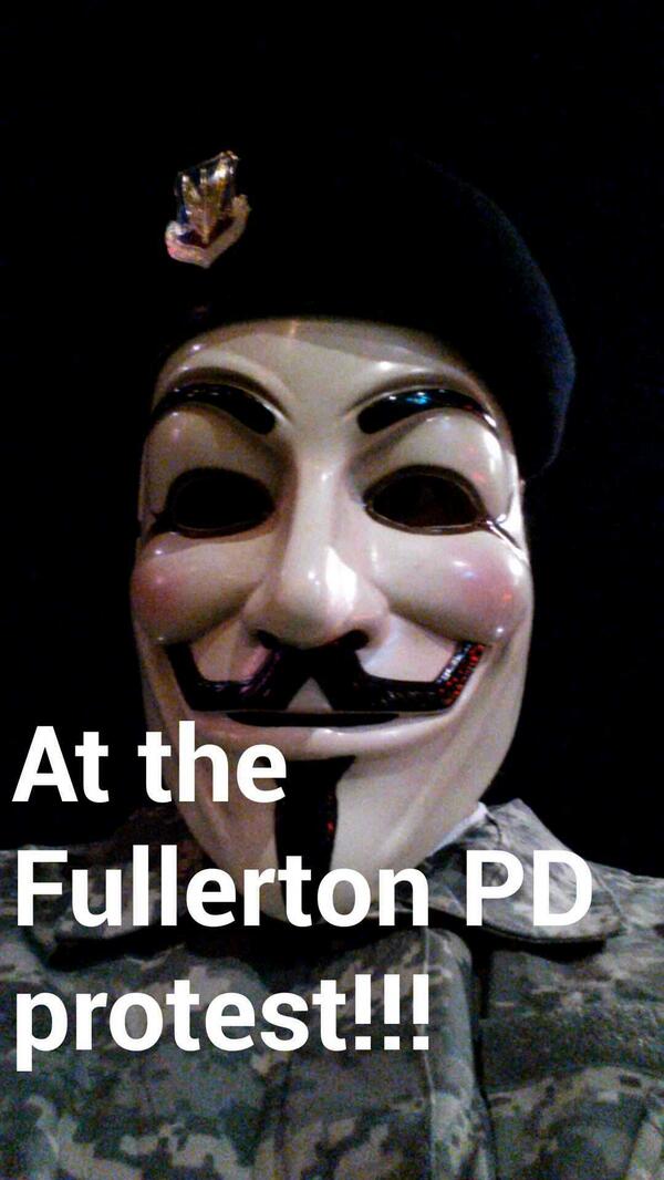 AnonymousOnAir's tweet photo. Back again for this BS!!!!!  1/14/13 #Fullerton #Anonymous #opFullerton #KellyThomas #Justice4KellyThomas #KellysArmy http://t.co/HRX3vP43QI