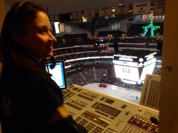 jeffk_stars's tweet photo. Glad to have @StarsJill26 on lighting console, riding shotgun in #PAperch tonight http://t.co/qHDdUZHZi5