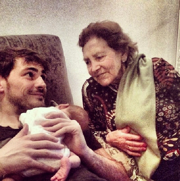 RMFCdM's tweet photo. @CasillasWorld instagram pic:
..4th Generation. . http://t.co/fp4NRrF34Y