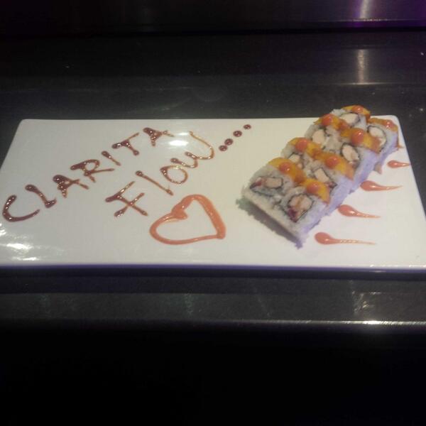 Mamasushi237's tweet photo. Mamasushi Te crea tu Propio Rollo y con tu Nombre!! Solo aqui en Mamasushi http://t.co/wJwdGURRWa