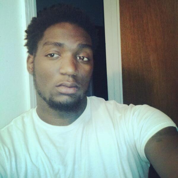 HankRambo4's tweet photo. I'm scared to cross myself of how real I am http://t.co/S4WDRji1Jr