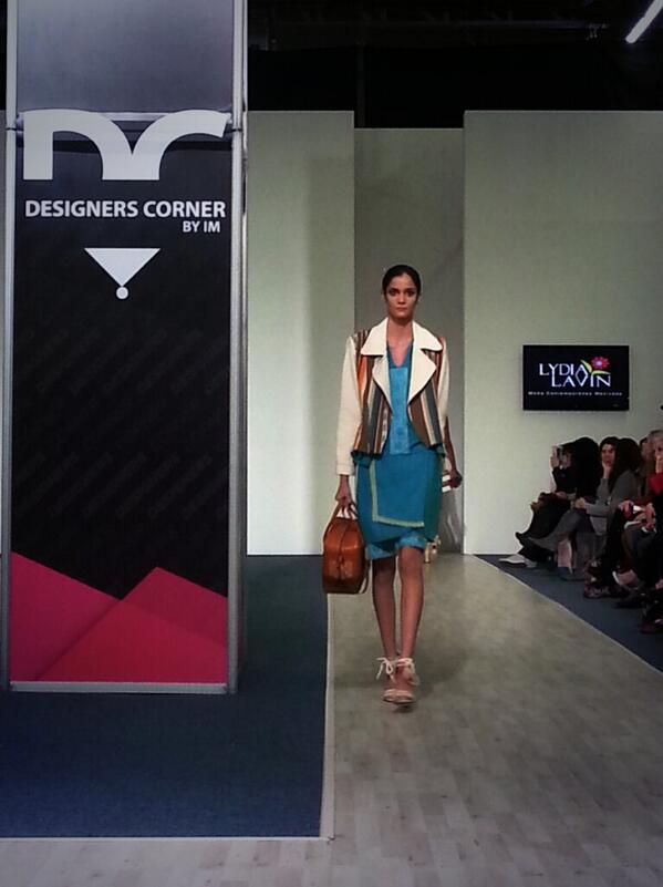 revistaks's tweet image. @lydialavin cierra pasarelas trending con colección hijas de la lluvia, moda sustentable. #DesignerCorner #IM60