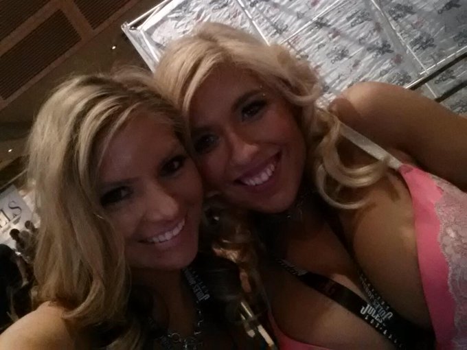 "@BriBrooksxxx: @HeidiHoXXX sexxxy http://t.co/Xxn2zDN7VN"<a class="tags" href="/tag/bribrooksxxx">@bribrooksxxx</a><a class="tags" href="/tag/heidihoxxx">@heidihoxxx</a><a href="/tag/handjob"class="tags"><span>#handjob</span></a><a href="/tag/photogenic"class="tags"><span>#photogenic</span></a><a href="/tag/cocklove"class="tags"><span>#cocklove</span></a>