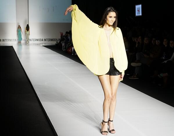 marcelamugamx's tweet image. La actriz @barbaraig en un diseño #Lucyparis by @XimenaValero #Intermoda2014 #Guadalajara #moda