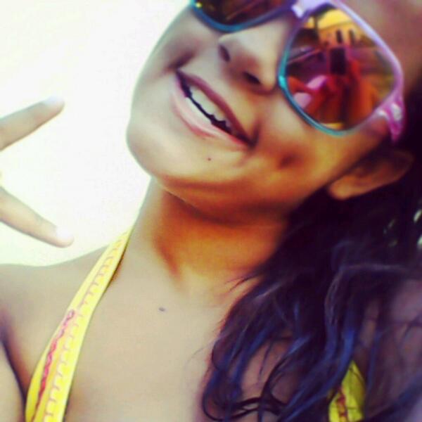 VitoriaSusu's tweet photo. Saudades de você s http://t.co/1i7JmED0CJ