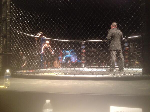 TheButcherCutts's tweet photo. Ringside @TripleA_MMA with @BrutalBedford @chopperfeist @ChasSkelly @One2LiverKick @littleroo1two @JamesVickMMA http://t.co/Q6B1Xwl2iu