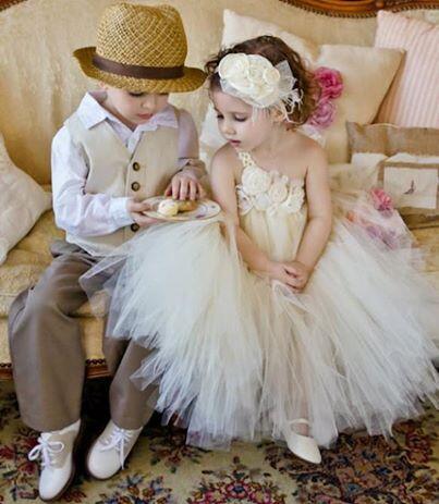WhiteAzalea_com's tweet photo. Cute Flower Girl &amp; Ring Bearer http://t.co/wGAAQoJBYm